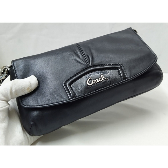 Coach Ashley Black Leather Credit Card Wristlet Wallet - Evening Clutch - Picture 3 of 12